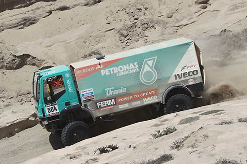 Dakar UPDATE: Hans Stacey slaat hard over de kop, einde Dakar!